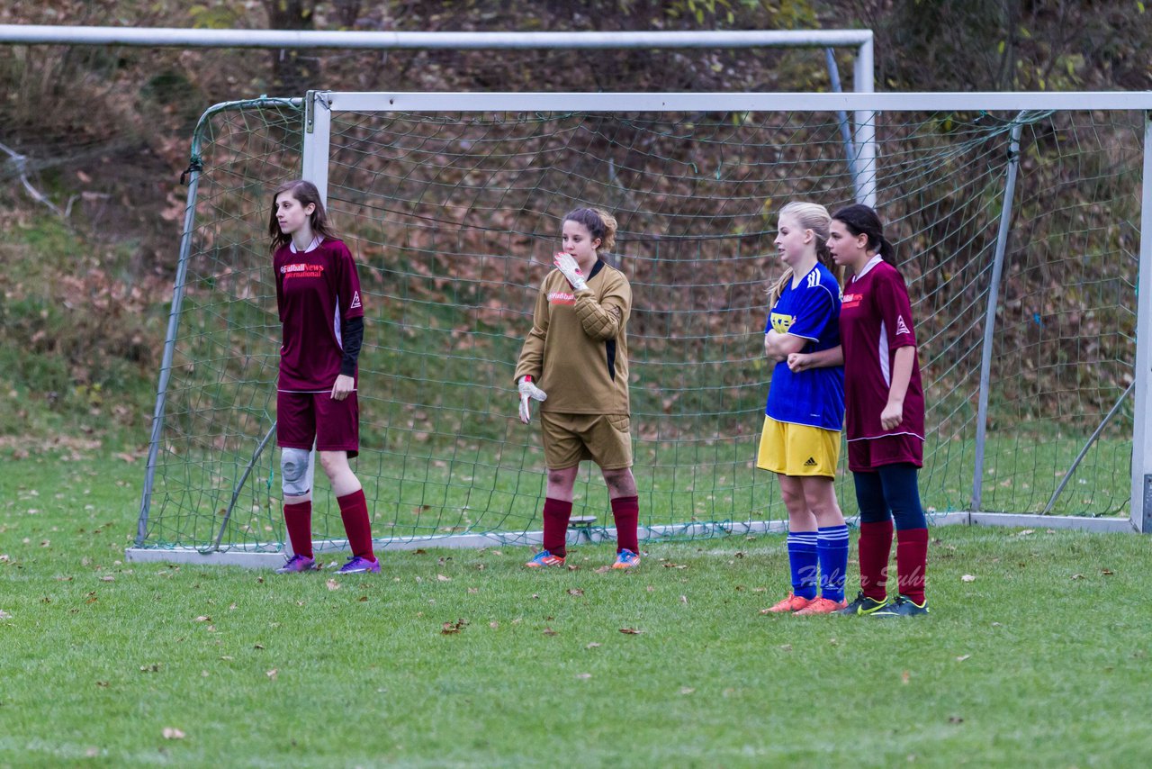 Bild 191 - B-Juniorinnen TSV Gnutz o.W. - SV Henstedt Ulzburg II : Ergebnis: ca. 5:0